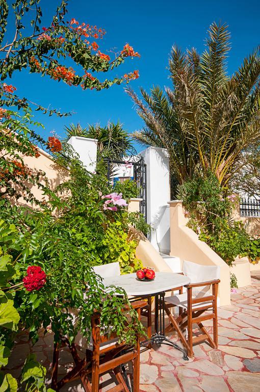 Hôtel Donna'S House Santorini à Pýrgos Extérieur photo